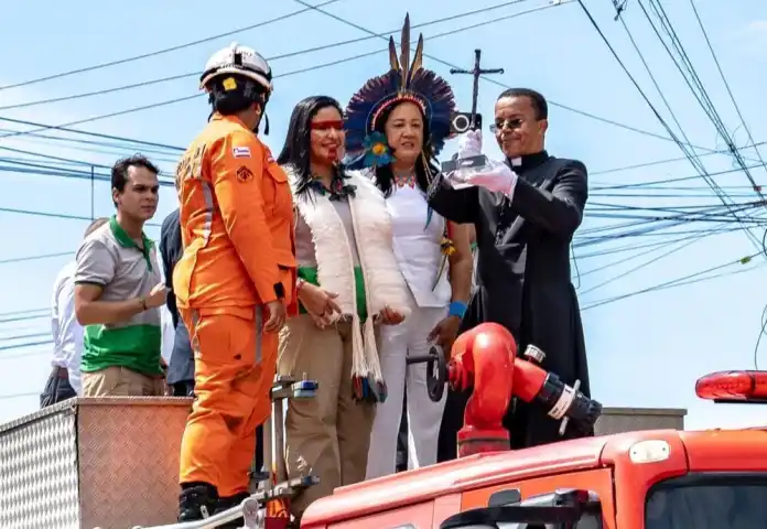  Aniversário do Brasil é comemorado com chegada da Cruz da Primeira Missa
